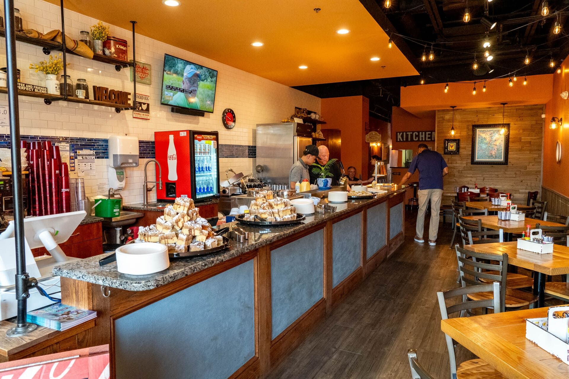Rise Cafe - Photo 4